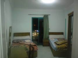 Apartamento, 3 quartos, vista para o mar | Vista do quarto