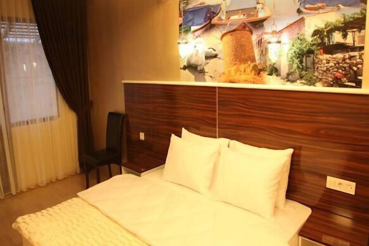 Standard Single Room | In-room safe, desk, soundproofing, free WiFi