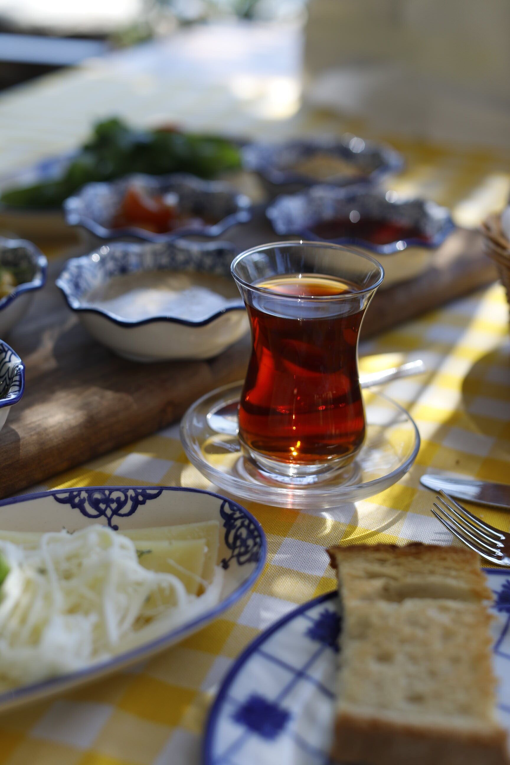 free daily full breakfast