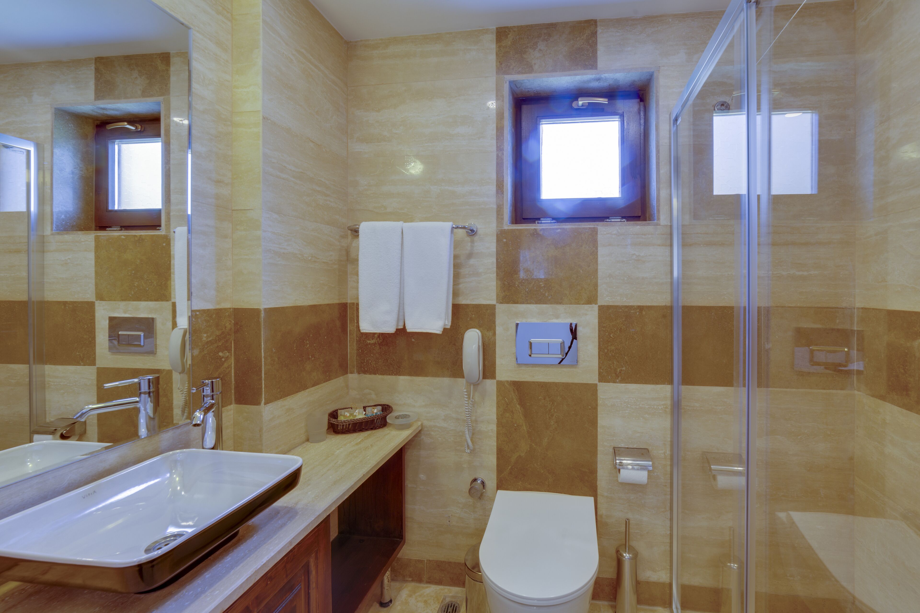 shower, free toiletries, hair dryer, slippers