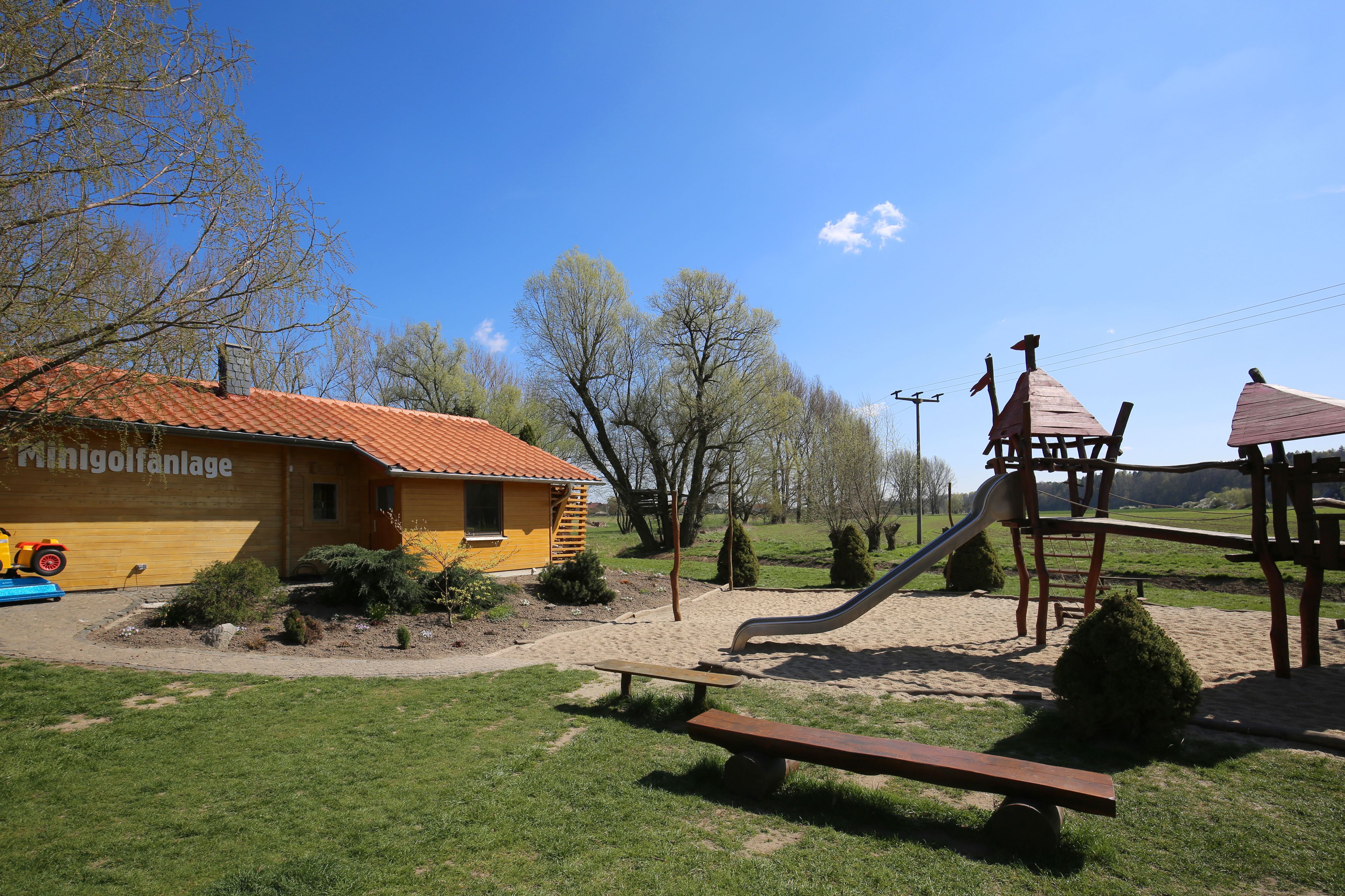 children’s play area – outdoor