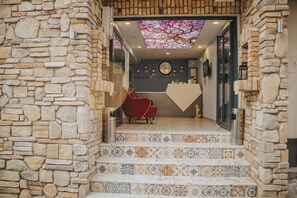 住宿正面 (夜 晚)