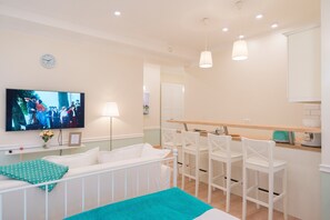 Suite (Mint) | Zimmersafe, individuell dekoriert, individuell eingerichtet