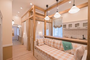 套房 (Pastel) | 客房内保险箱、特色装修、特色家居、遮光窗帘