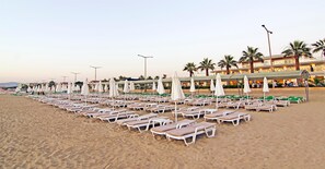 Private beach, sun-loungers, beach umbrellas, beach bar - Palm Wings Beach Resort & Spa Kusadasi- All Inclusive (Kusadasi)