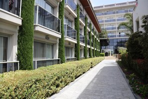 Exterior - Palm Wings Beach Resort & Spa Kusadasi- All Inclusive (Kusadasi)