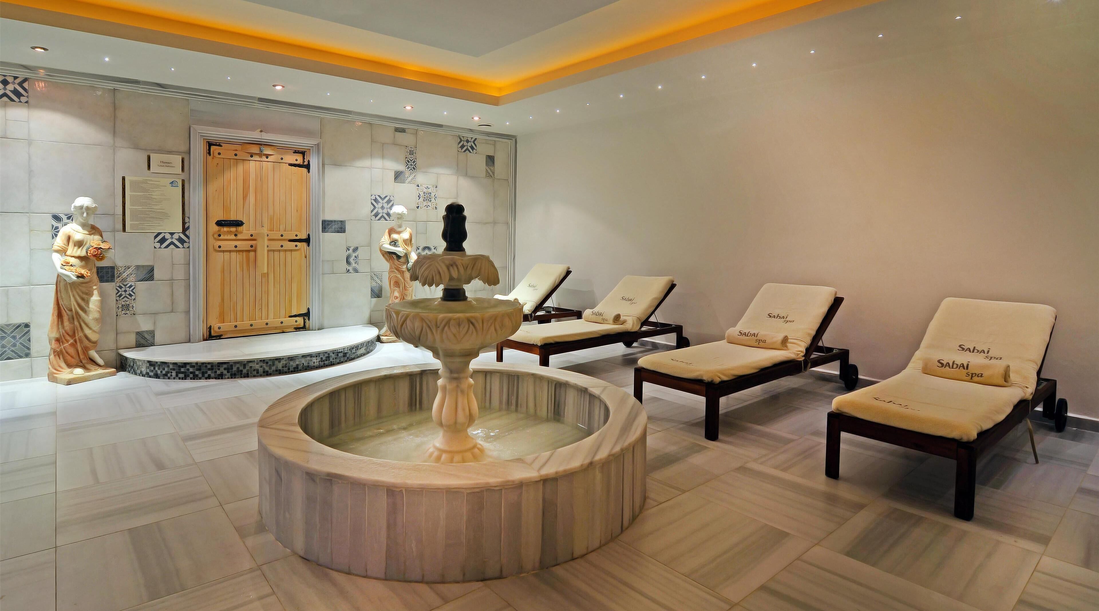 Sauna, steam room, Turkish bath/hammam, body treatments, facials