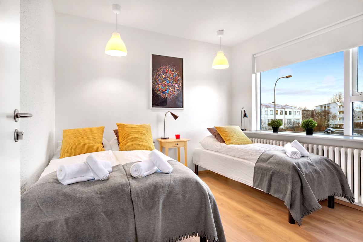 Quarto triplo, banheiro compartilhado | Cortinas blackout, quartos à prova de som, berços (sobretaxa)