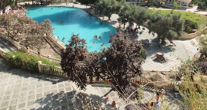 Balneario de Alicún de las Torres