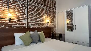 Standard Double or Twin Room | Minibar, desk, soundproofing, iron/ironing board