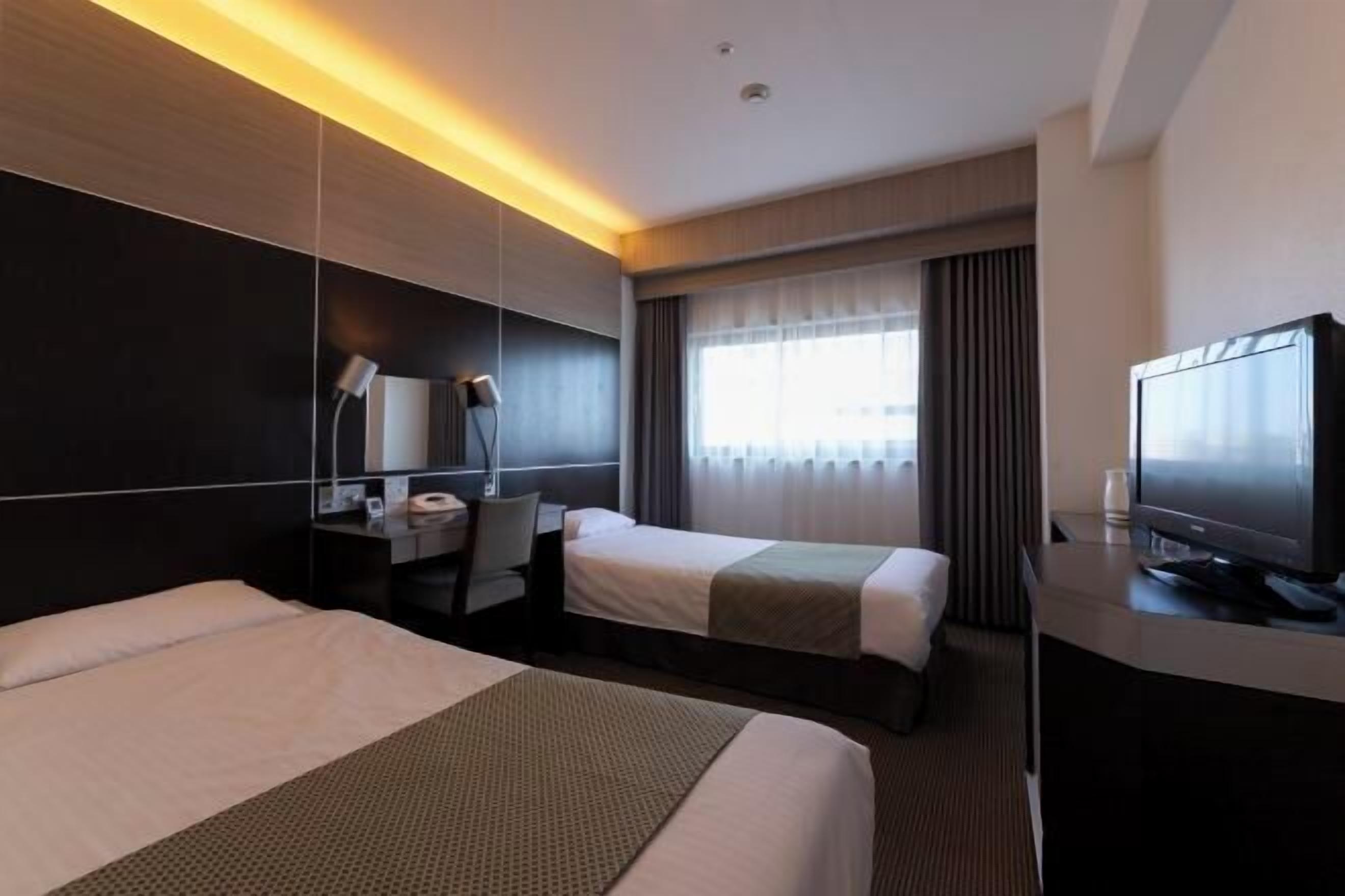 In-room safe, desk, free WiFi, bed sheets