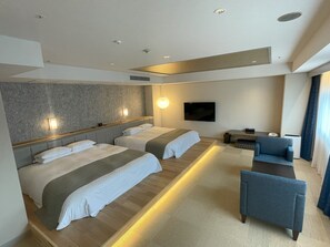 Royal Suite, Non Smoking, Sauna | In-room safe, desk, free WiFi, bed sheets - Sendai Kokusai Hotel (Sendai)