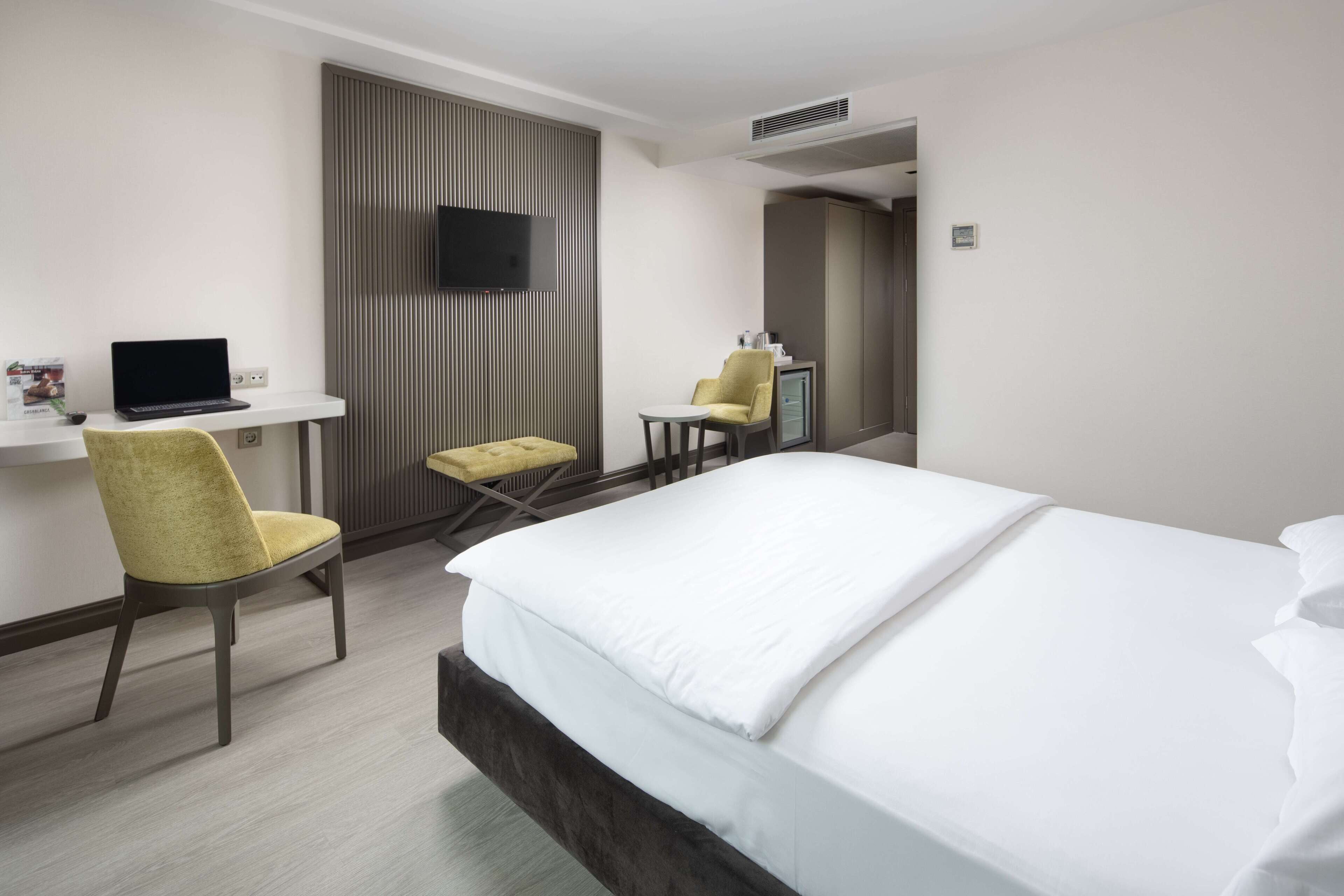 minibar, in-room safe, desk, soundproofing