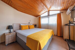 Classic Studio, Terrace | Premium bedding, free WiFi, bed sheets - Ten Apart Hotel (Fethiye)