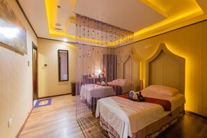 Salle de soins pour les couples, bain de vapeur, bain turc/hammam