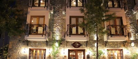 Front of property - evening/night