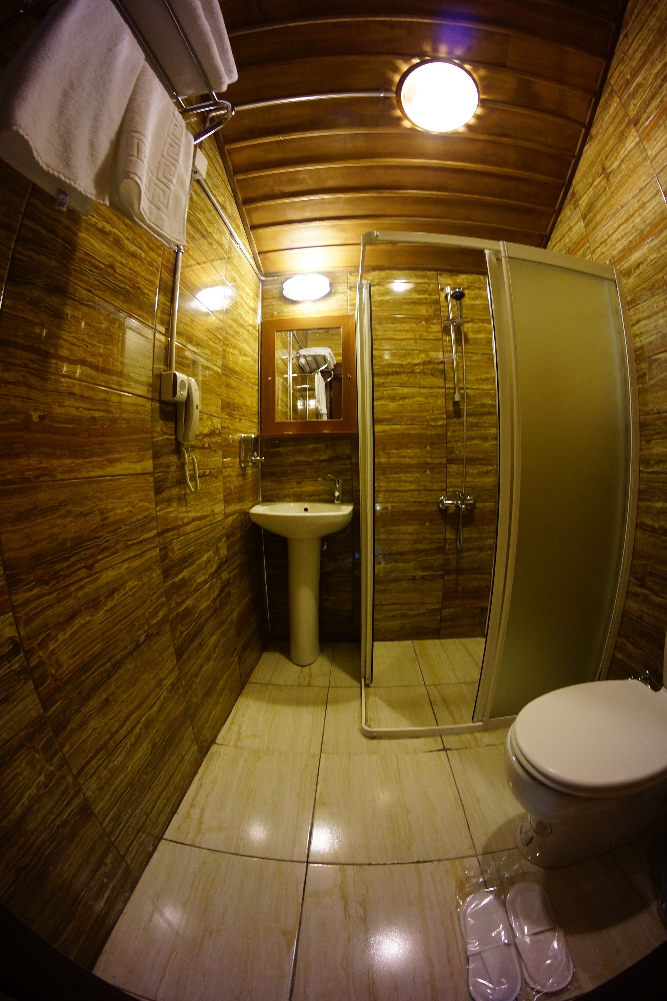 shower, free toiletries, hair dryer, slippers