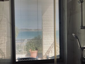Deluxe Double Room, Sea View | Bathroom - Hotel Erol (Ayvalik)