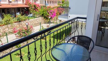 Basic-Doppelzimmer, Gartenblick | Ausblick vom Zimmer