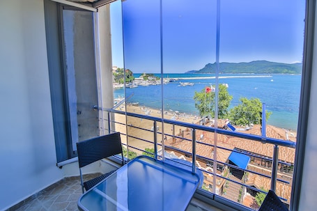 Comfort Quadruple Room | View from room. Amasra Ayışığı Konaklama