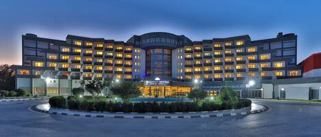 Fachada de la propiedad