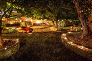 Property grounds - Naftilos Skiathos (Skiathos)