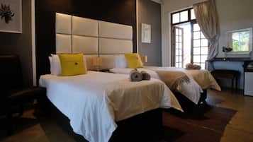 1 bedroom, in-room safe, desk, free WiFi