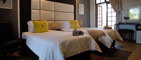 1 bedroom, in-room safe, desk, free WiFi