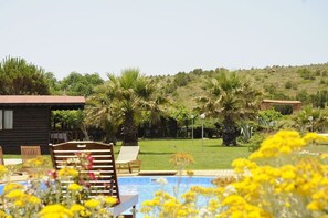 Garden - Ataol Beach & Bungalows (Bozcaada)