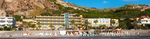 Private beach, sun loungers, beach umbrellas - EliHotel (Sant'Alessio Siculo)