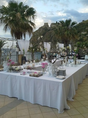 Utendørs bankettområde