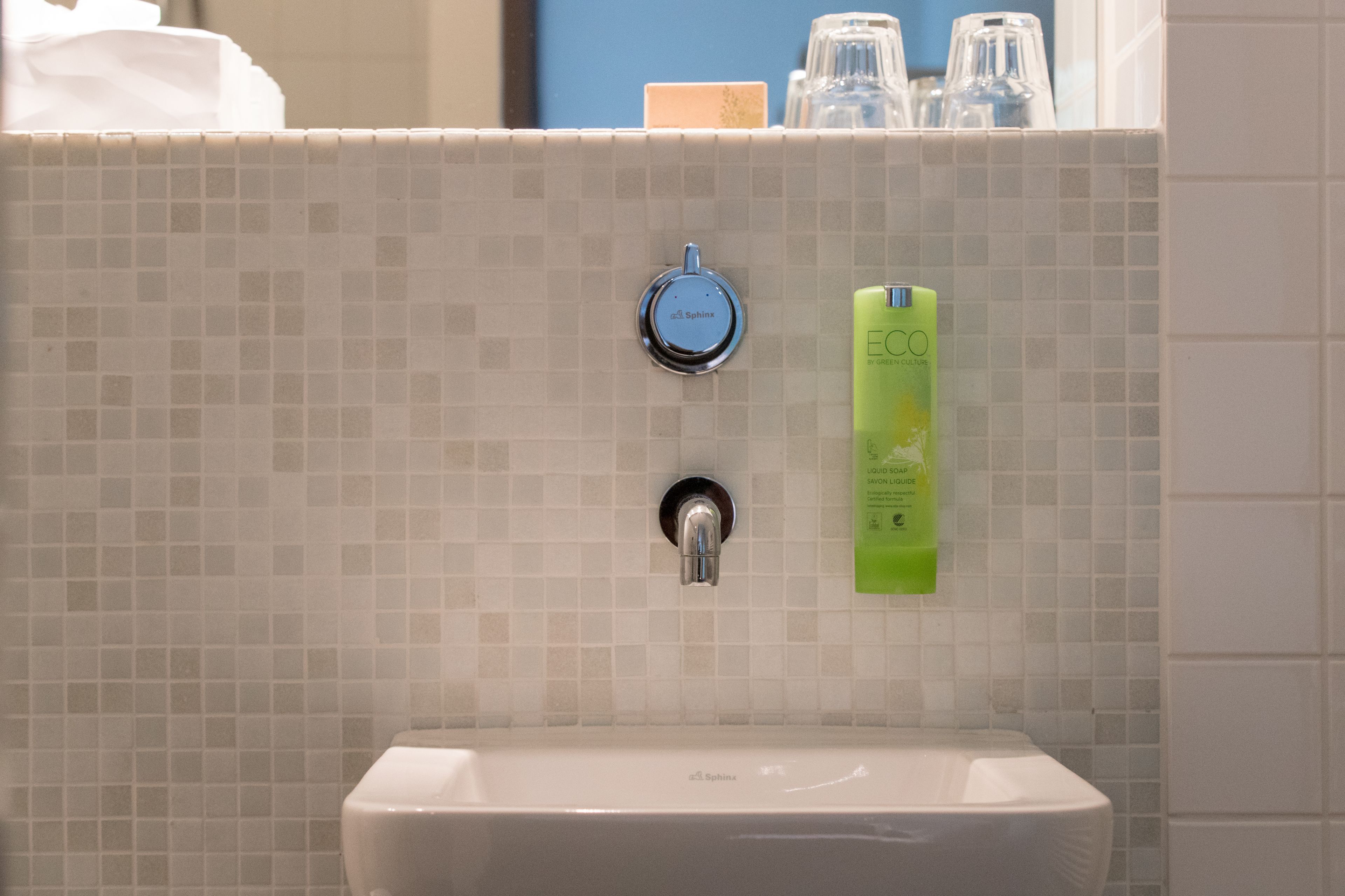 comfort double room, garden view | bathroom | shower, free toiletries, hair dryer, towels