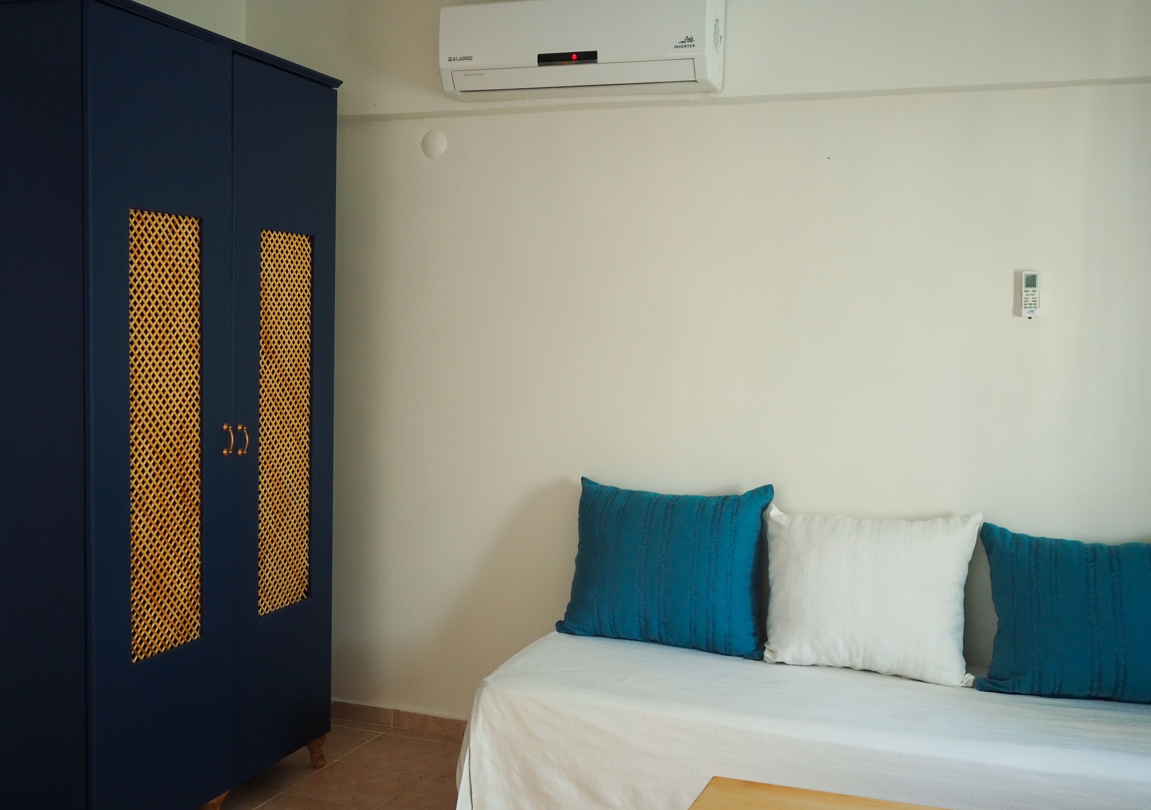 standard triple room | 1 bedroom, premium bedding, down duvets, in-room safe