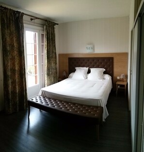 Caja de seguridad en la habitación y camas plegables/adicionales