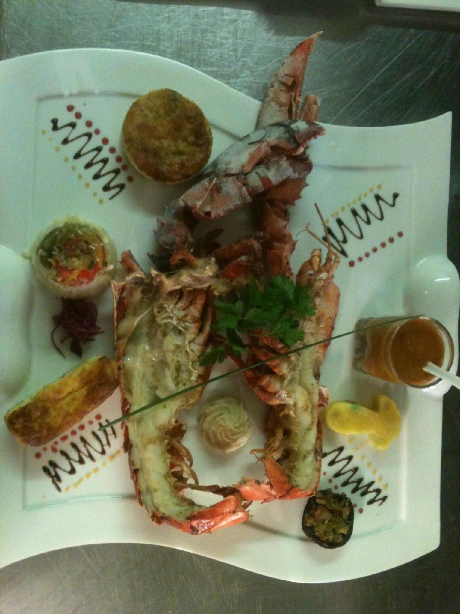 lunch and dinner served