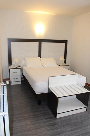 In-room safe, rollaway beds, free WiFi - L'Etang des Reynats (Chancelade)