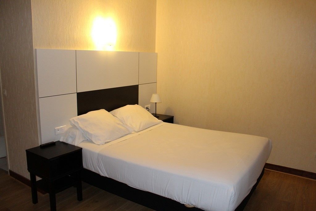 in-room safe, rollaway beds, free wifi