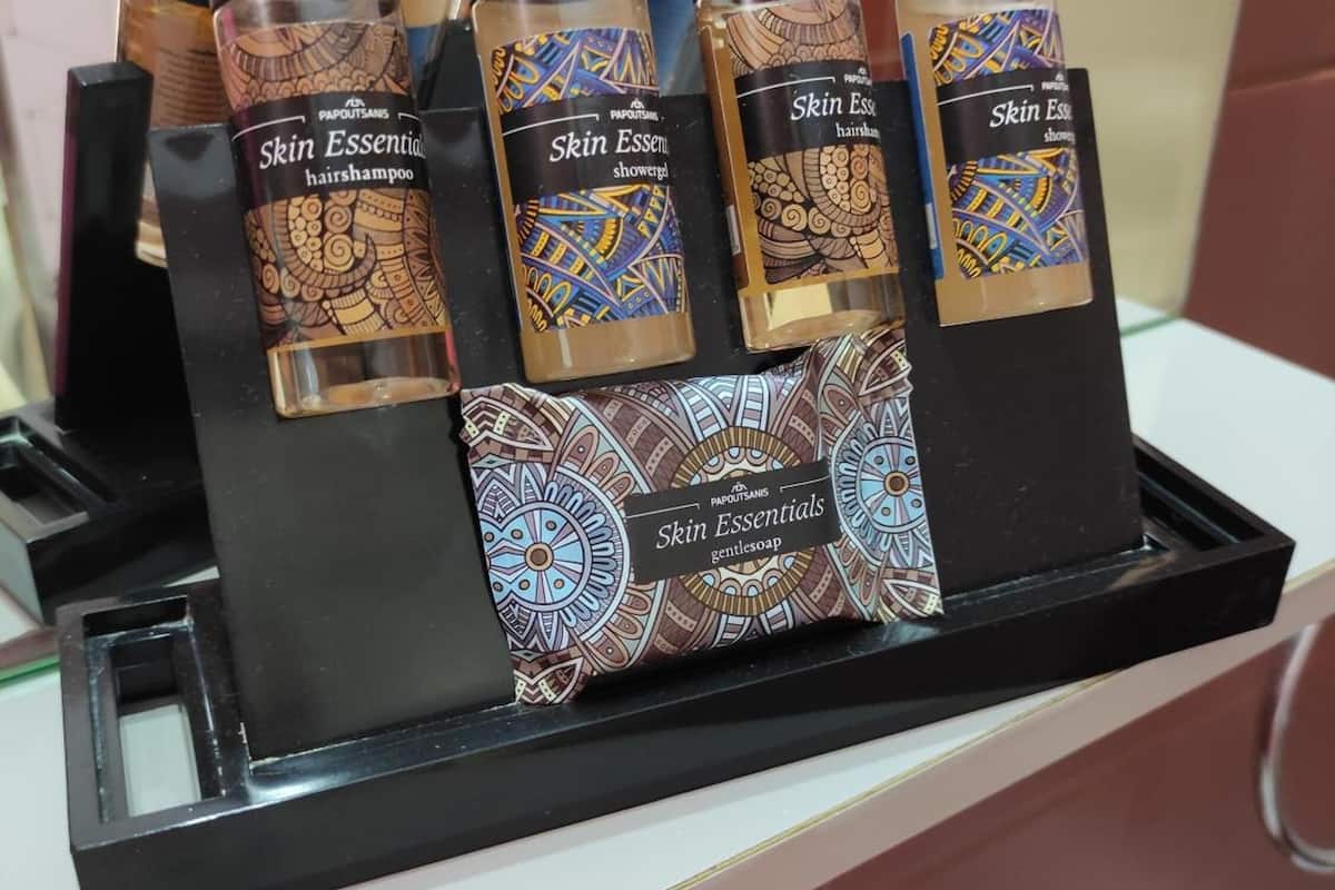 shower, free toiletries, hair dryer, slippers