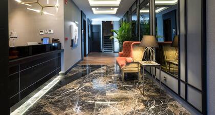 7 Rooms - Adults Only