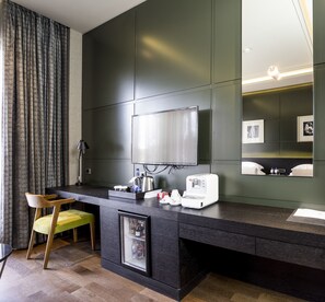 Standard Double Room, 1 King Bed, Balcony | Room amenity