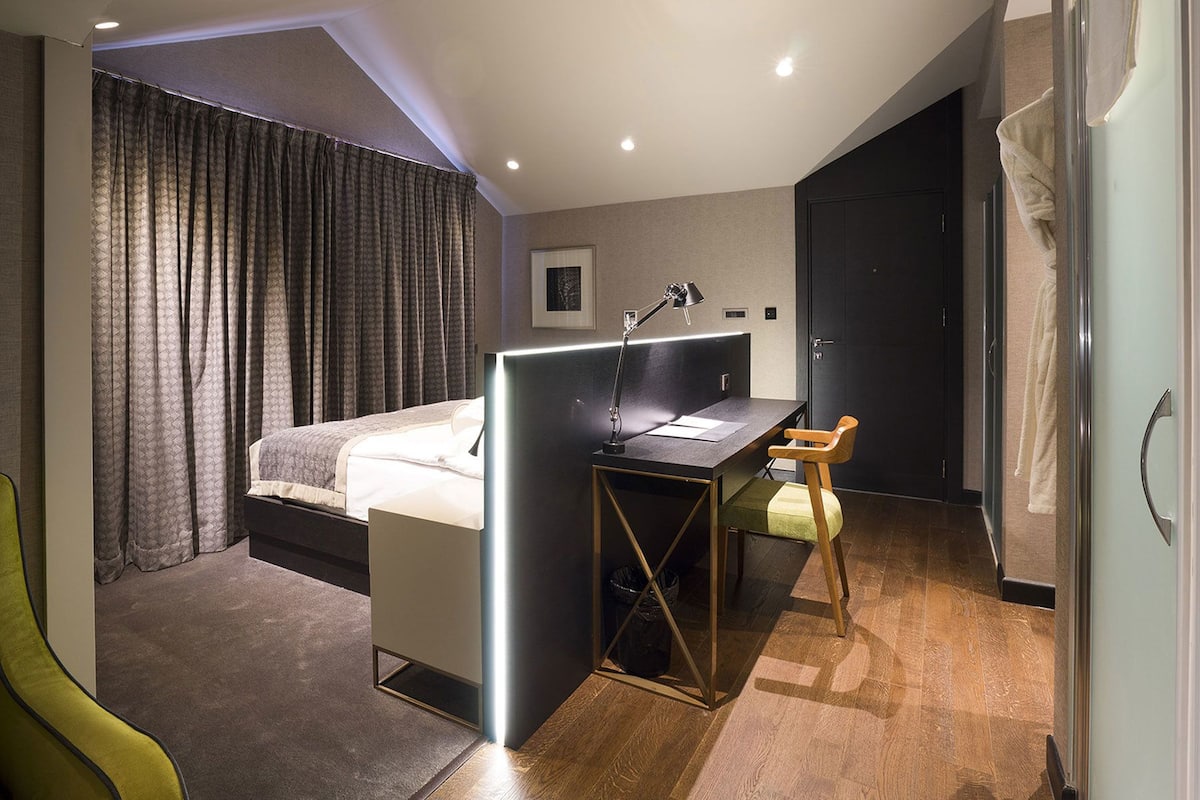 Superior Double Room, Balcony | Egyptian cotton sheets, premium bedding, pillowtop beds, minibar