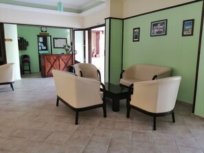 Lobby lounge - Oya Apartments (Kusadasi)