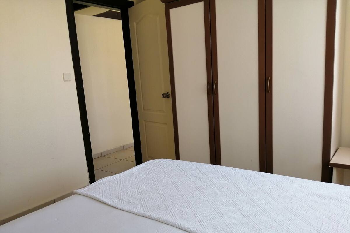 Desk, iron/ironing board (on request), bed sheets