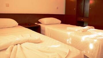 Apartamento família, 1 quarto | 1 quarto, escrivaninha, berços grátis, Wi-Fi de cortesia