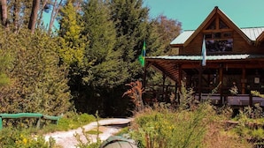 Exterior - Sasha Motel Familiar (Villa La Angostura)