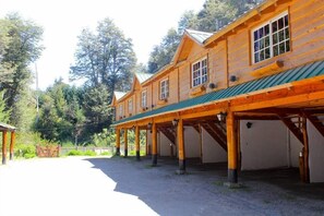 Exterior - Sasha Motel Familiar (Villa La Angostura)