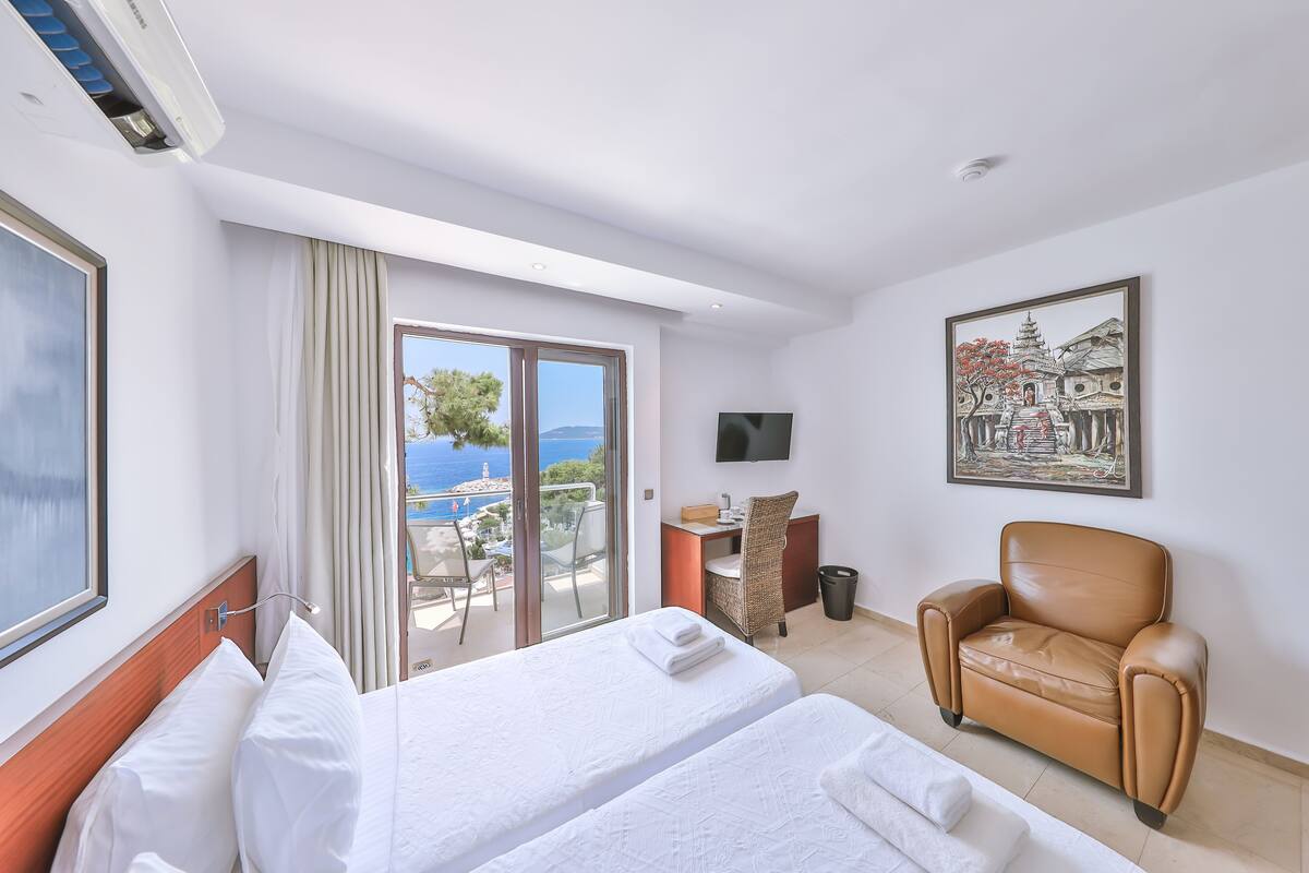 Quarto duplo, vista para o mar | Roupas de cama premium, frigobar (abastecido com alguns itens grátis)
