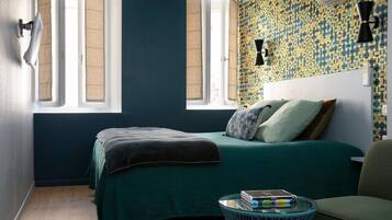 Ameublement personnalisé, chambres insonorisées, Wi-Fi gratuit