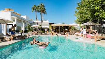 Outdoor pool, free cabanas, pool umbrellas