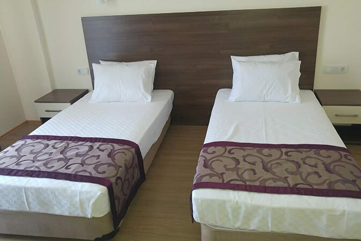 1 bedroom, minibar, in-room safe, desk